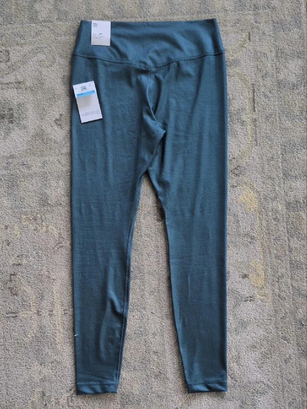 Nike one midrise